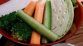かぶりつき野菜が豪快でした