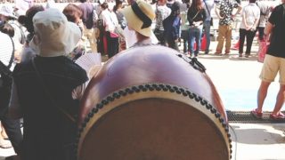 シャッタースピード優先、連射モードで撮影しました