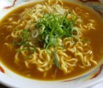 サッポロ一番カレーラーメン濃厚仕上げ