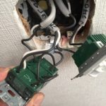 コンセント取り換え工事もままならない