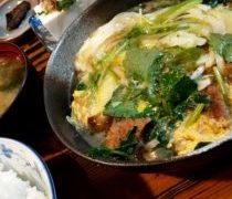 分厚いとんかつ私は3切れで満足です