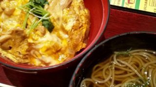 マスク姿が揃うと壮観です