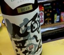 ワインとシャンパンがキーワード